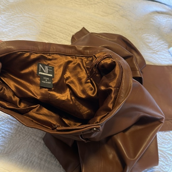 New Frontier leather pants size 4 EUC - Picture 7 of 7